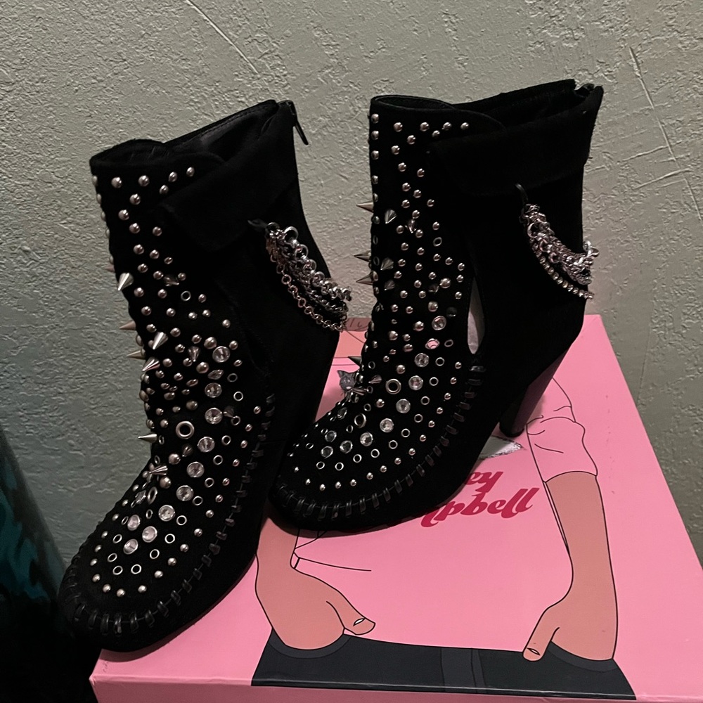 Jeffrey Campbell Neomie Black Suede Studded Bootie SUPER CUTE! - Picture 8 of 15